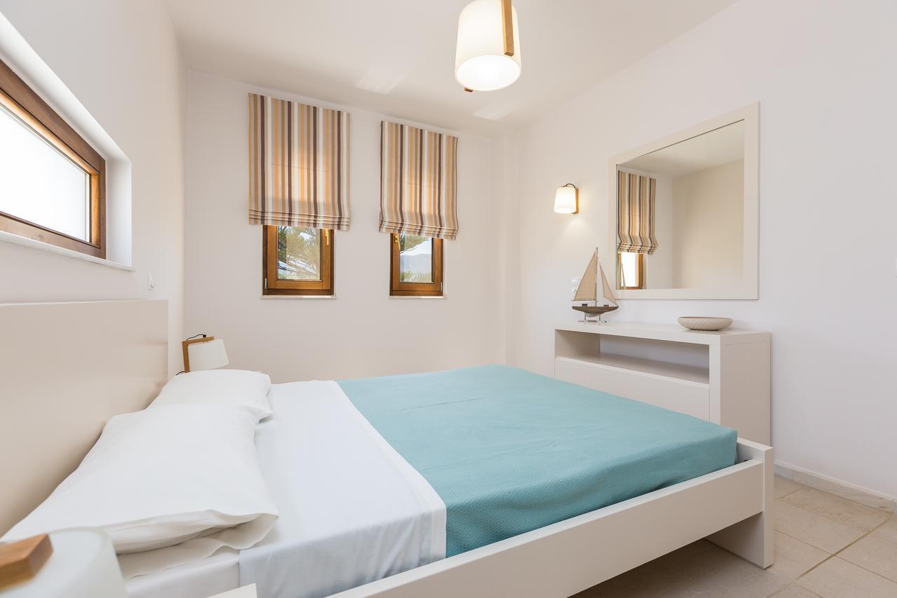 Mikro Livadi Special Lodges - Has An Eco Salt Water Pool - 150M From The Beach Episkopi-Chania Exterior foto